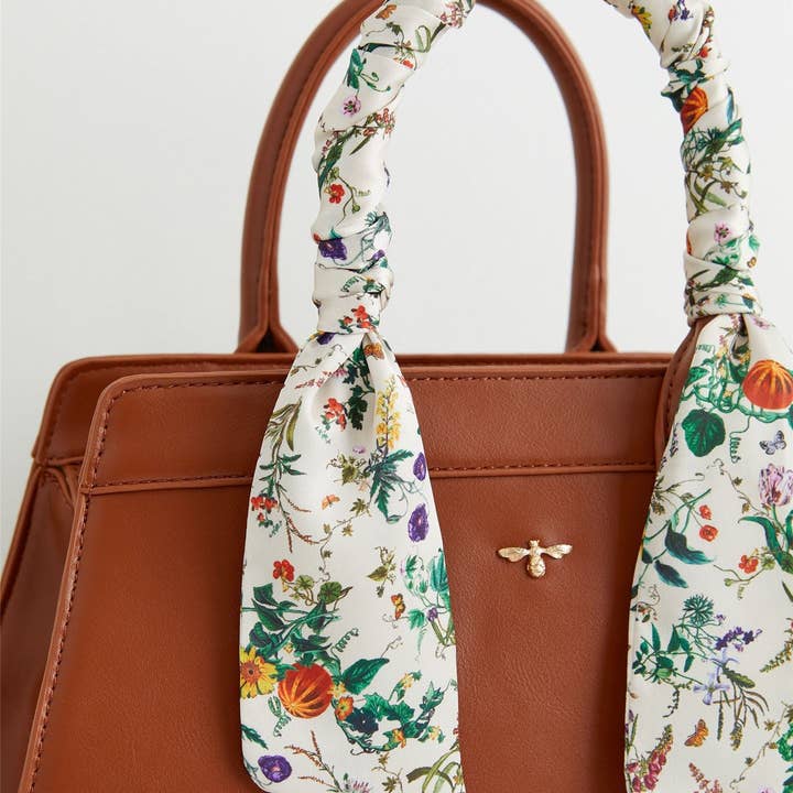 Fable England - Wholesale Top Handle Bag - Women's - Pumpkin Tan Tote Purse5