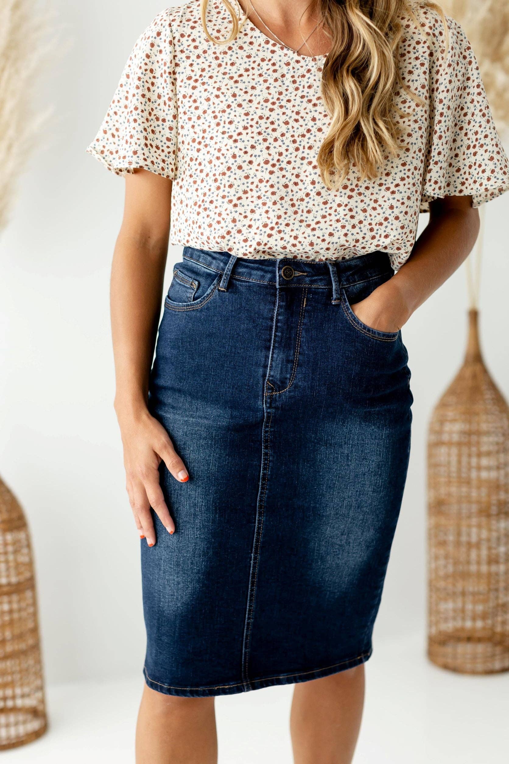The Main Street Exchange - Wholesale Skirt - Women's - 'Wren' Classic Denim Skirt1