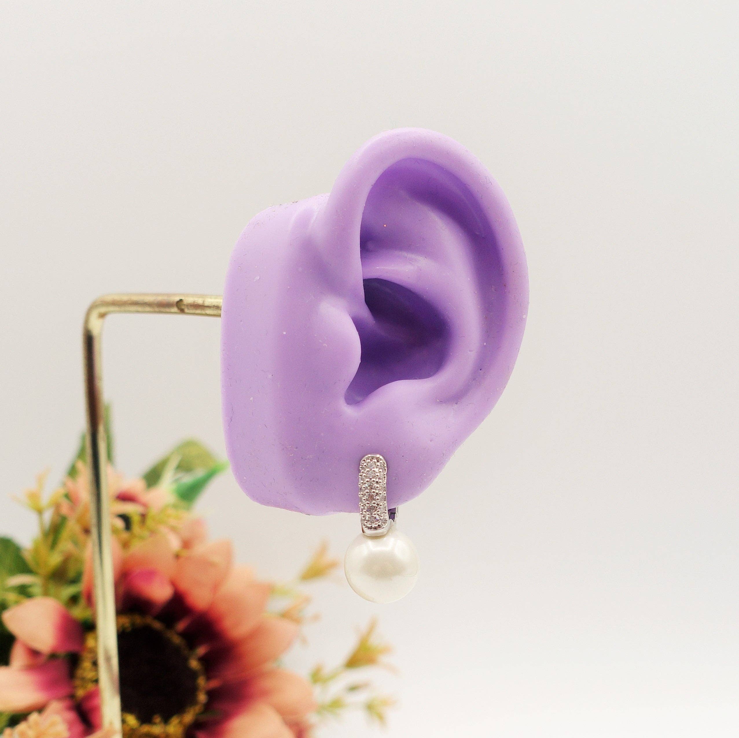 Daemon srls - Wholesale Huggie Earrings - CELIA ~ orecchini mini cerchi BOMBè con cubic zirconia  e perla3