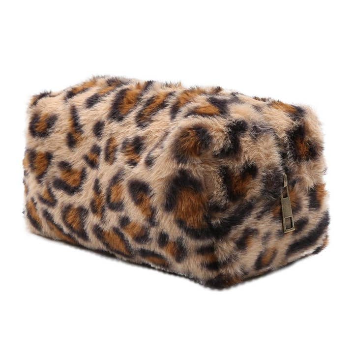 MiMi Wholesale - Wholesale Makeup/Cosmetic Bag - JBG311 Faux Fur Leopard Pouch1