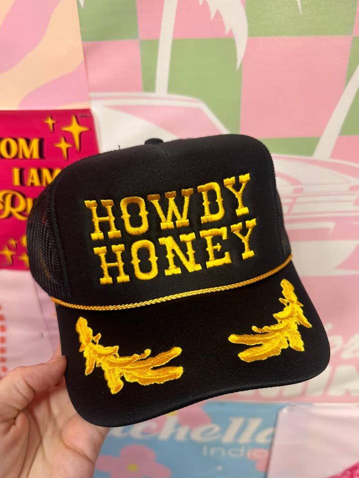 Zwarte Howdy Honey gouden truckerhoed: geborduurd voor wholesale door Happy Hour