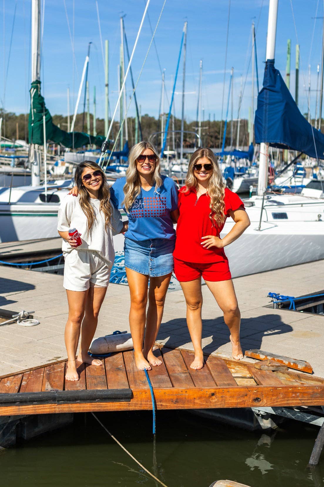 Rouge Quarter zip rouge avec manches à volants en vente sur Faire9