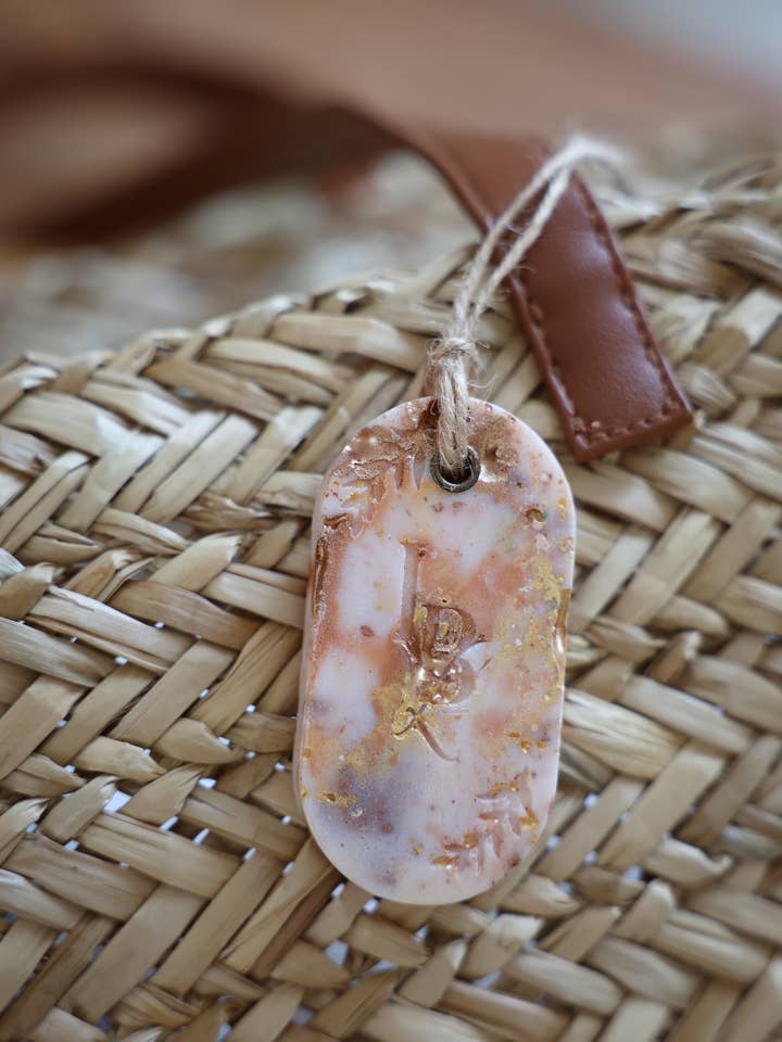 Sandalwood & Vanilla Scented Suspension for wholesale by Les Bougies de Léa