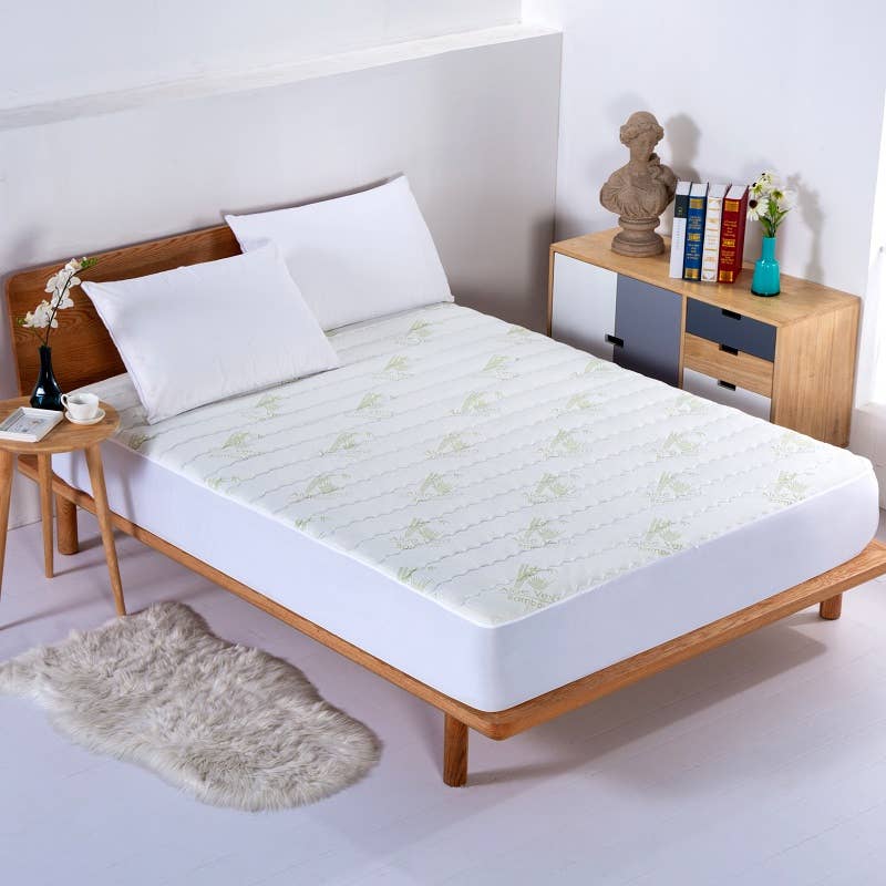 Bed Bath Fashions - Wholesale Mattress Pad/Protector - Bamboo Aloe Vera Hypoallergenic Mattress Pad1