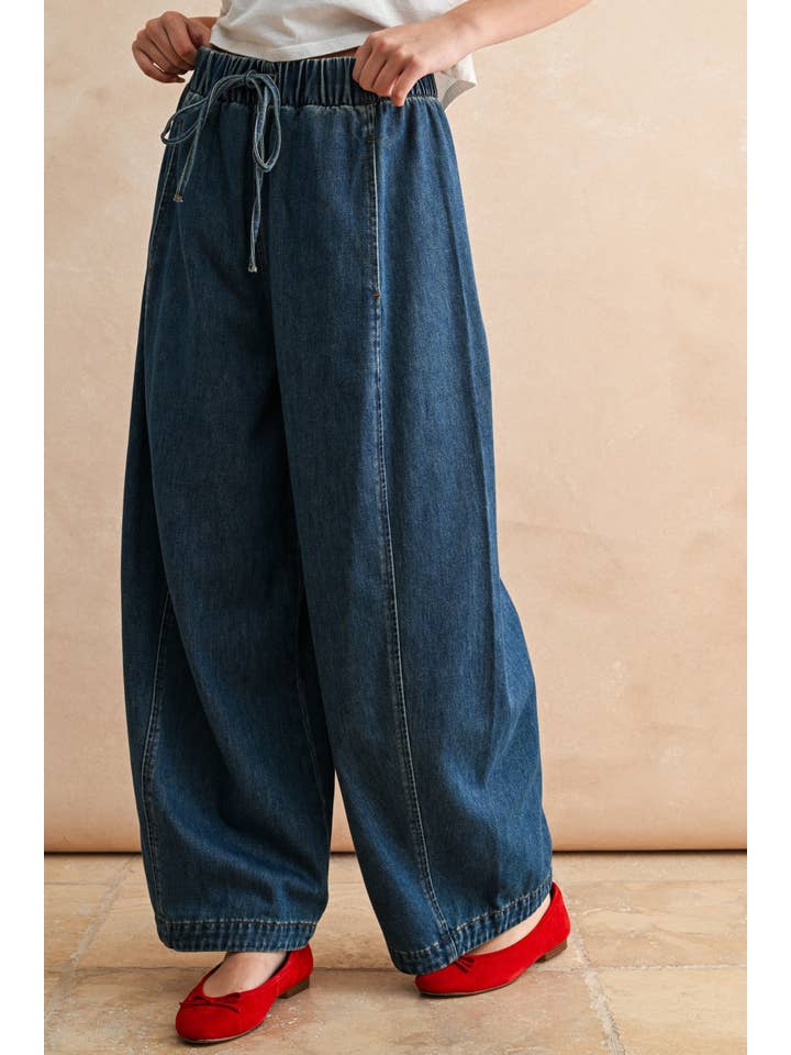 P5868 LOOSE BARREL ELASTIC BAND WAIST DENIM PANTS for wholesale on Faire1