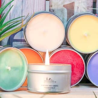 Bougie parfumée Serenity 4 oz pour la vente par I.E. Spa Indulgences