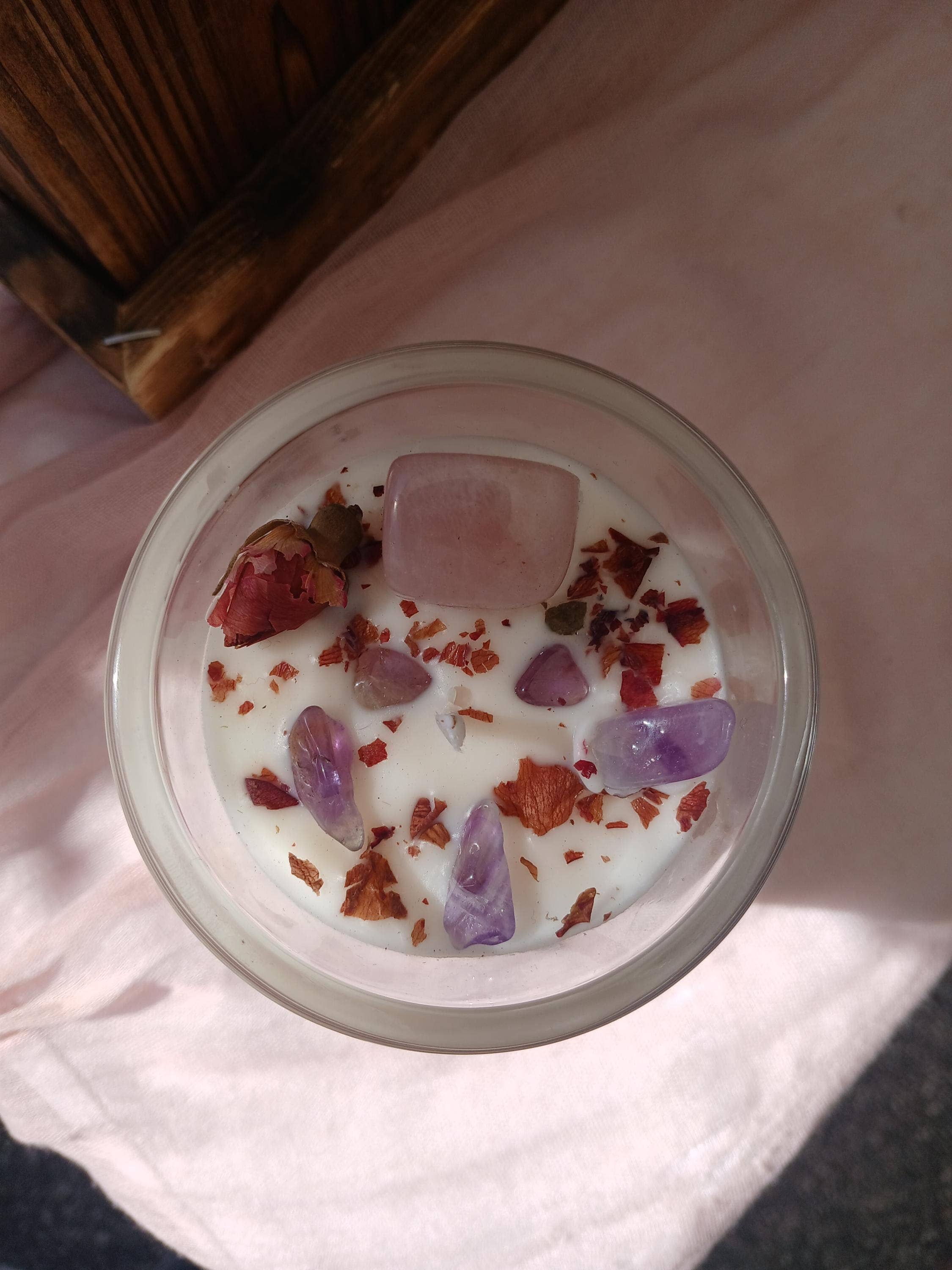 moon and mantras - Wholesale Jar/Filled Candle - Venus Love Goddess Candle with Rose Quartz & Amethyst2