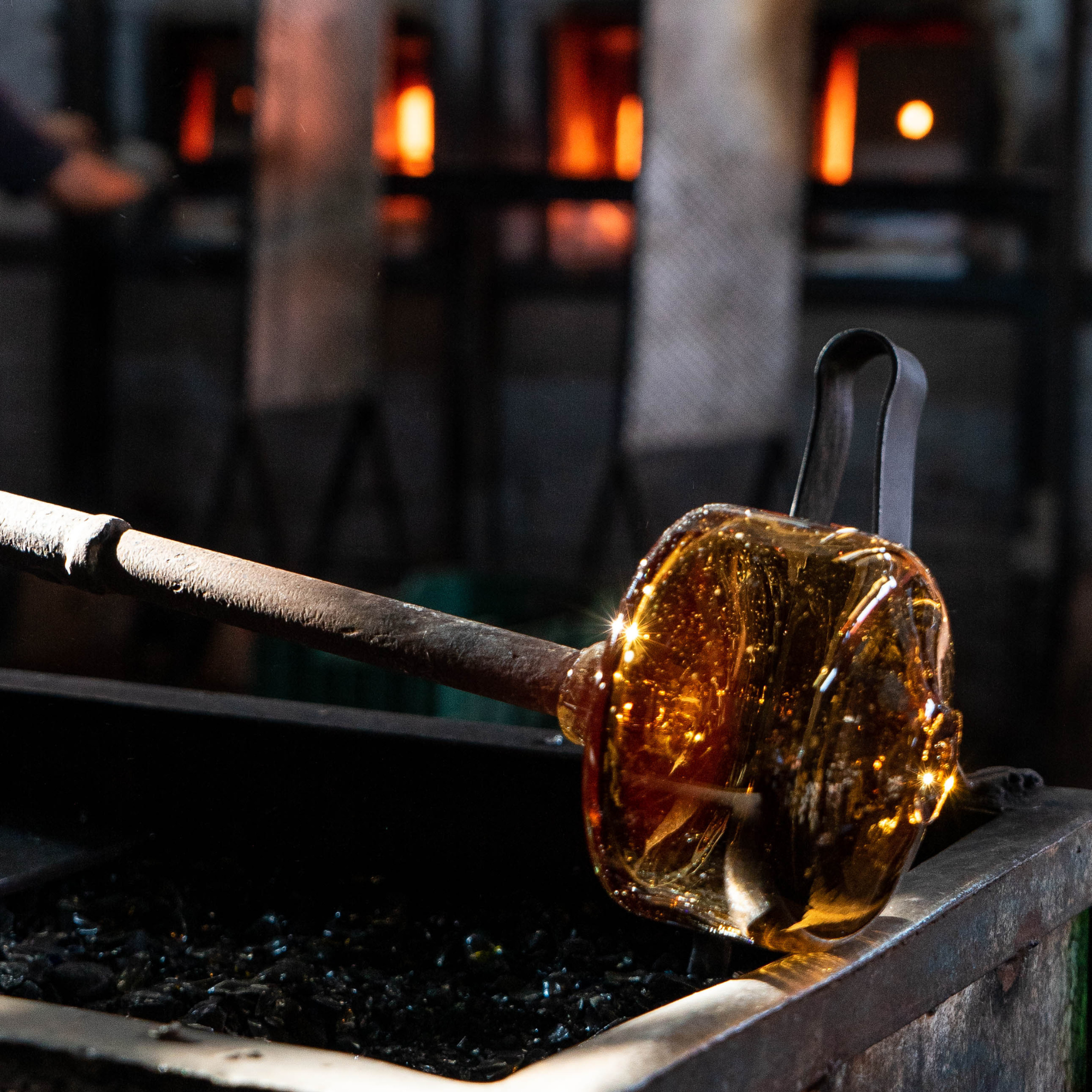 Bluecorn Candles - Wholesale Jar/Filled Candle - Scented Beeswax Candles - Pure Essential Oils - Blown Glass Holders12