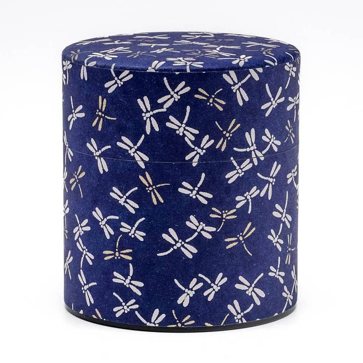 Japanisches Chazutsu — Kotodo — Blau-weiße Libellen in Washi-Verpackung — Teedosen aus Metall — 150 g für den Großhandel von Tezumi