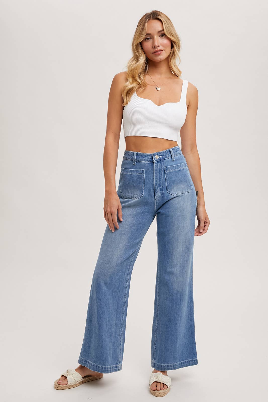 Bluivy – Großhandel Jeans – Damen – JEANSJEANS MIT HOHEM BUND UND WEITEM BEIN7