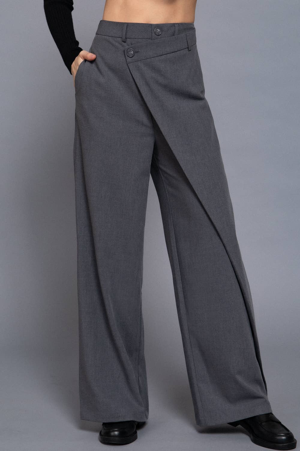 42POPS – Calças - Mulher por atacado – ..0826 Calças Assimétricas Compridas com Bolsos SI-286691