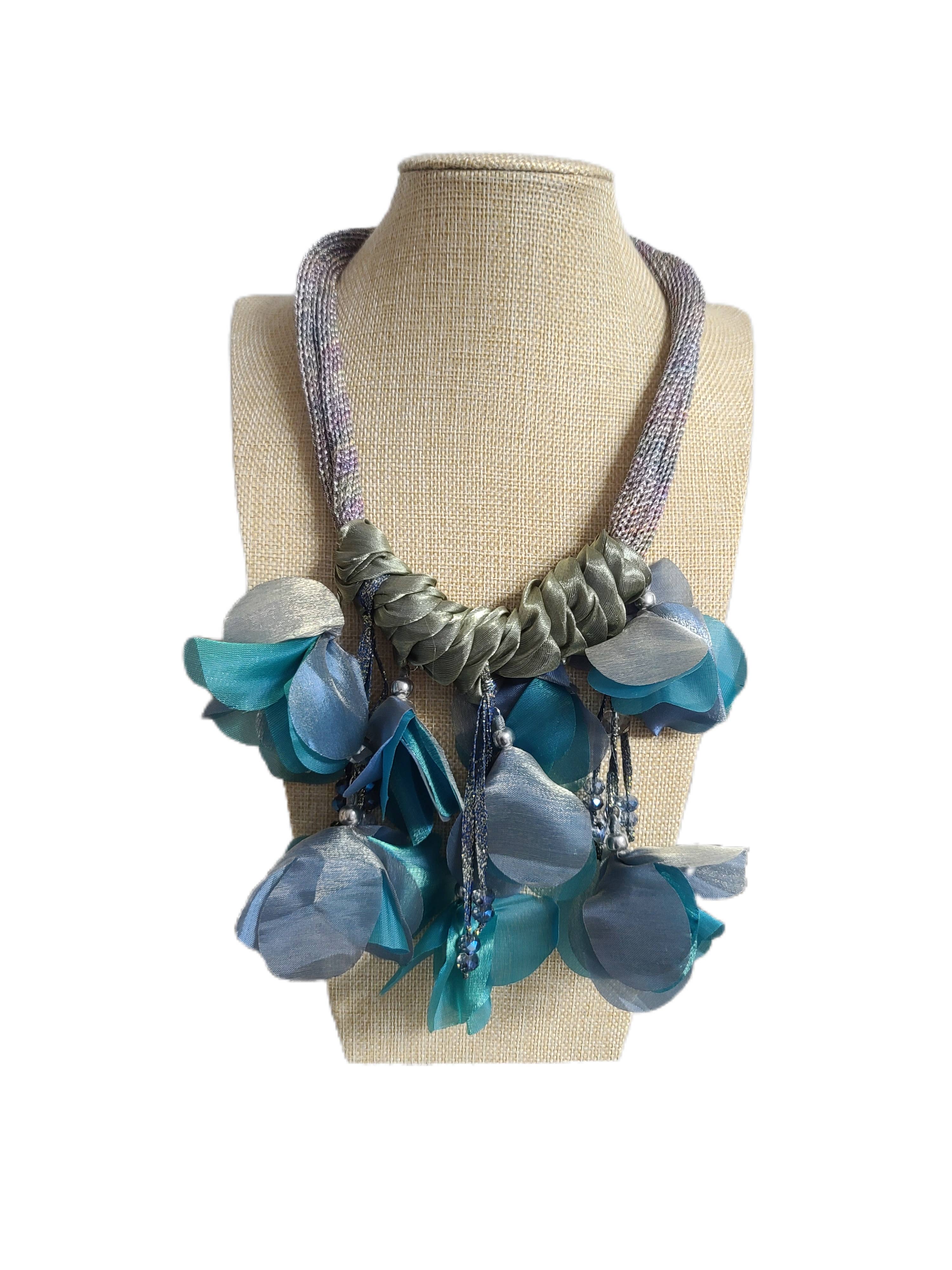 La Mar - Wholesale Bib Necklace - Accessories - Fabric Beaded Fashion Necklace (SN02)1