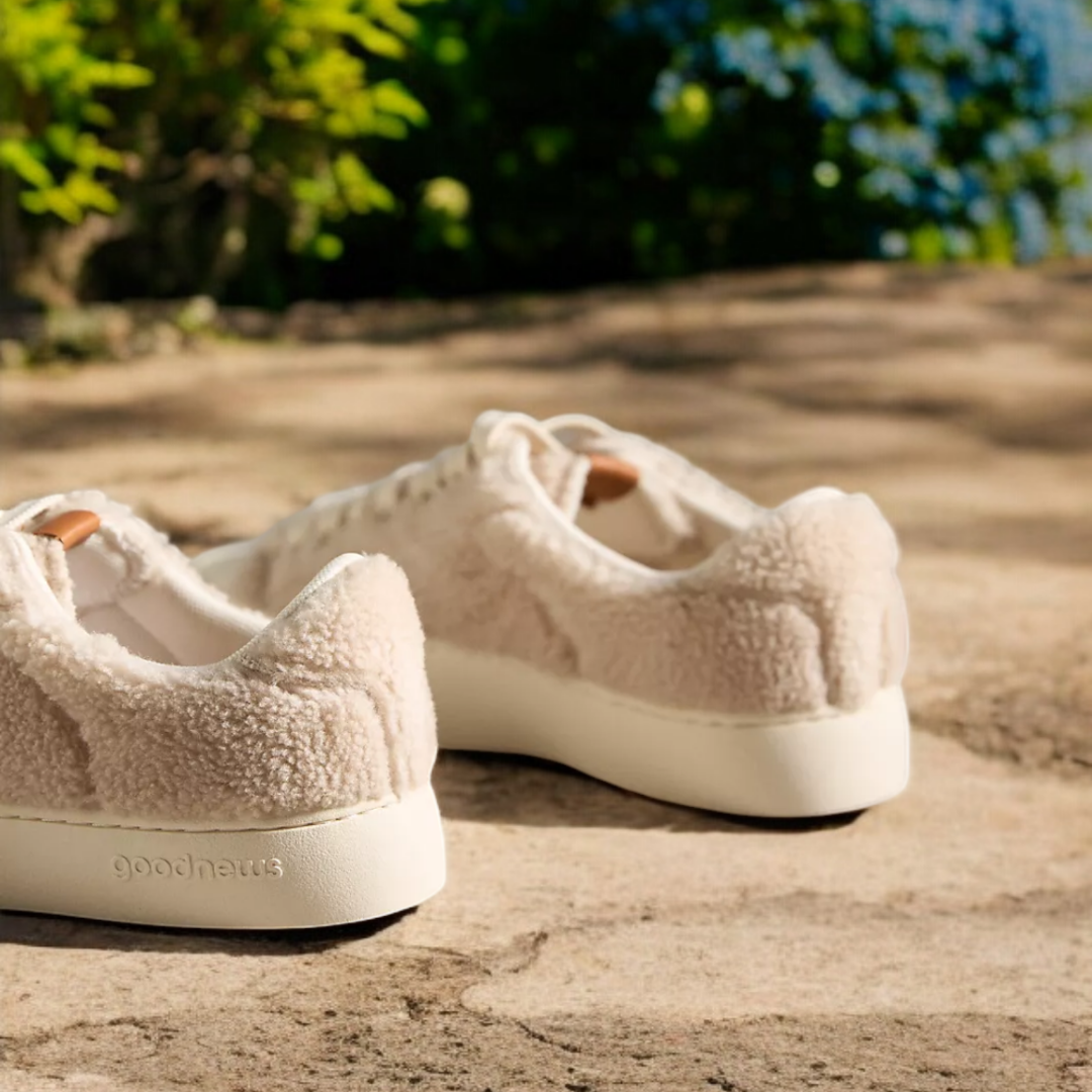 Good News - Wholesale Lifestyle Sneakers - Women's - Slimer Teddy6