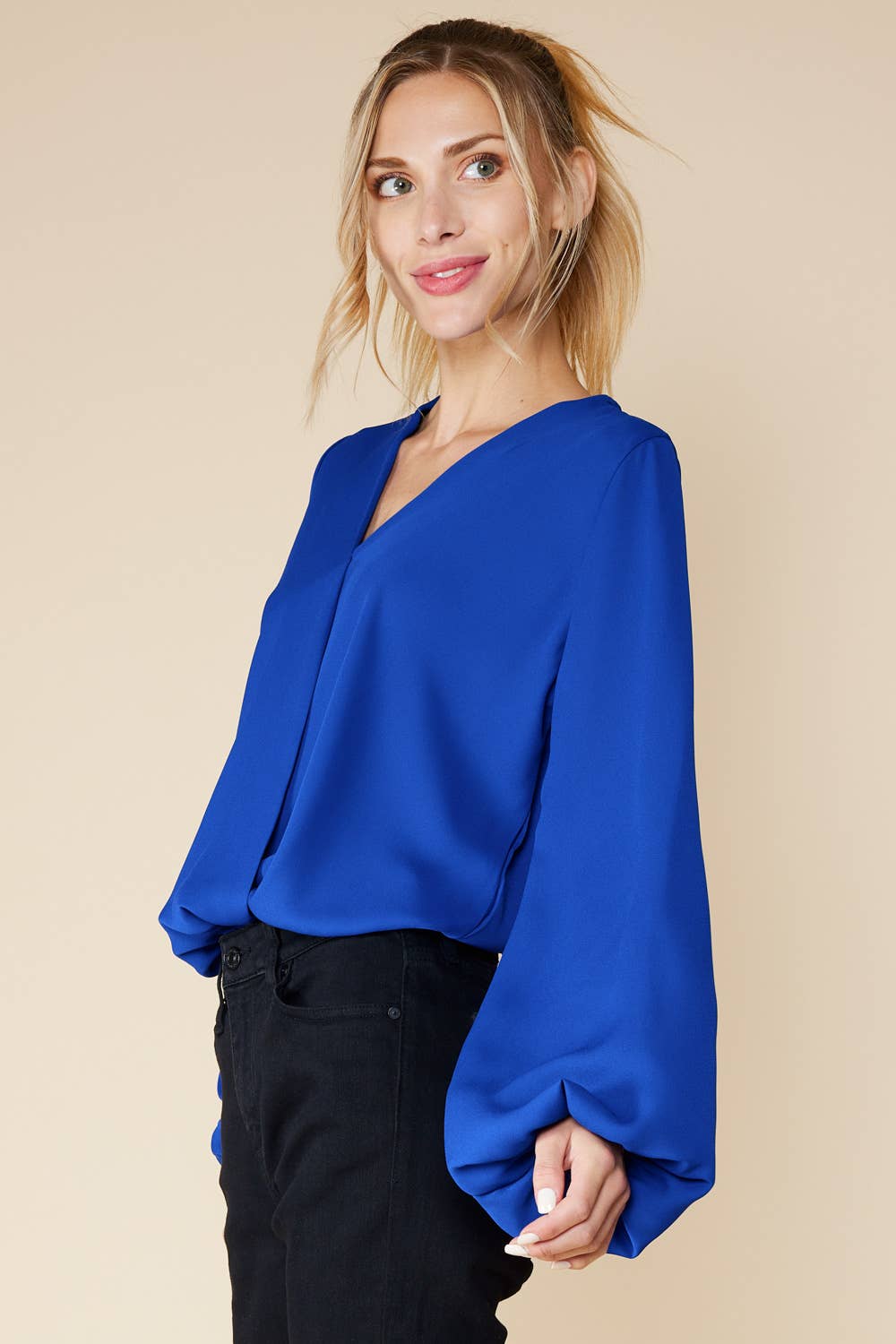 FSL Apparel - Venta al por mayor Blusa - Mujer - ST3474 - BODY TEJIDO CON CUELLO EN V Y MANGAS ABULLONADAS14