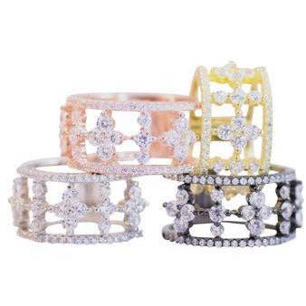 Anello a fascia Eternity in argento Sterling con zirconite cubica, largo. STR0272 per la vendita all'ingrosso da parte di Diamond Veneer Travel Jewelry