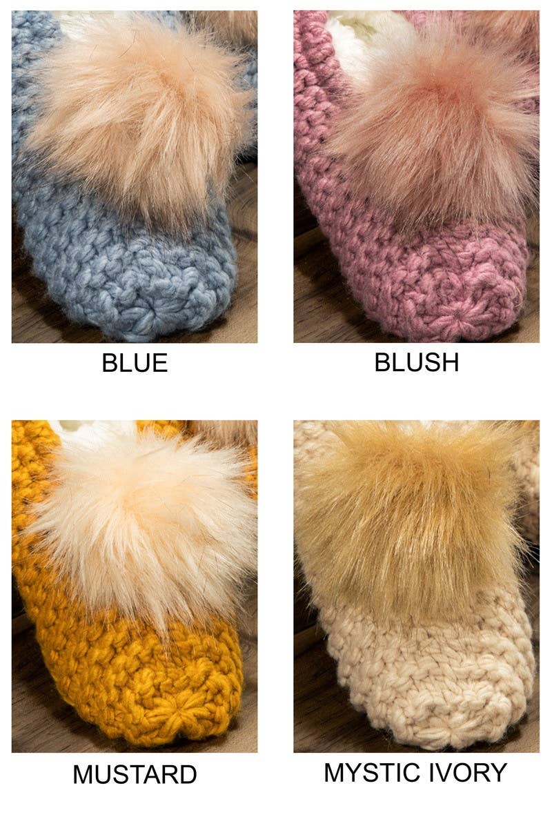Urbanista - Wholesale Slippers - Women's - Knitted Slippers with Pom Pom3