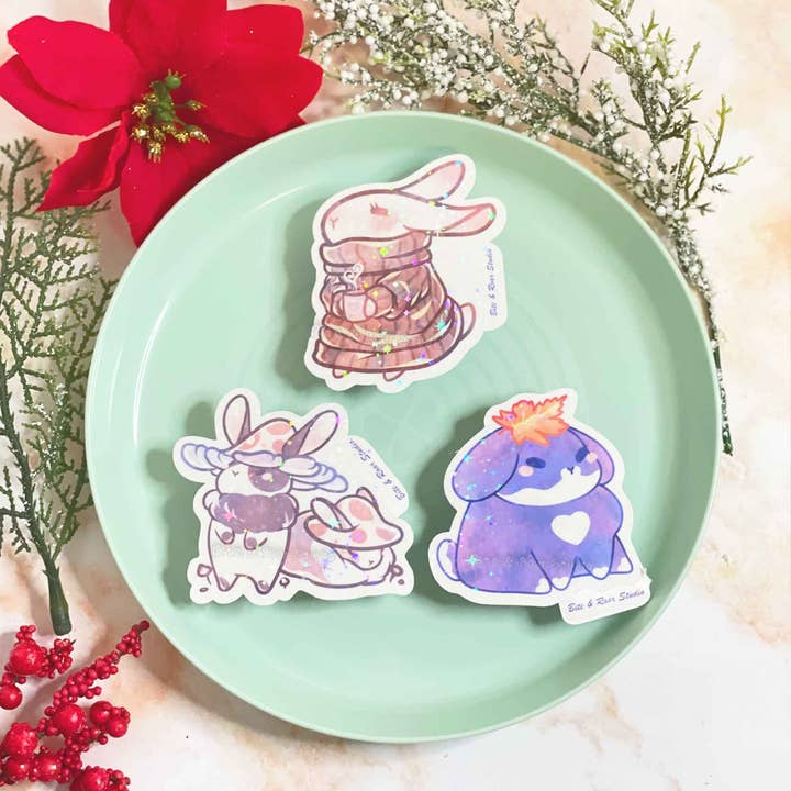 Holographisches Cottage Core Bunnies Vinyl-Aufkleber-Set für den Großhandel von Bite and Roar Studio