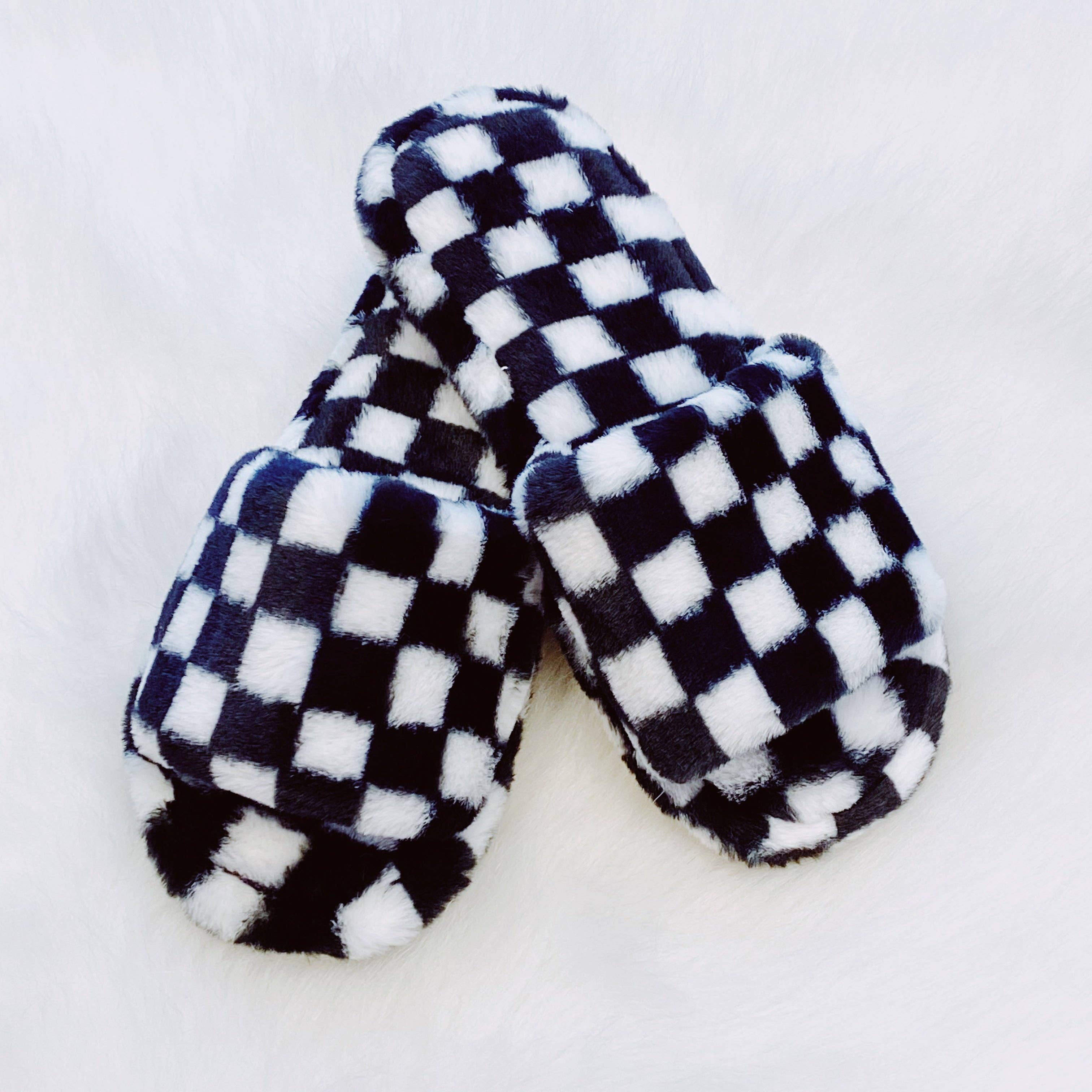 Ellison+Young - Wholesale Slippers - Women's - Luxe Lounge Checker Cozy Slipper0