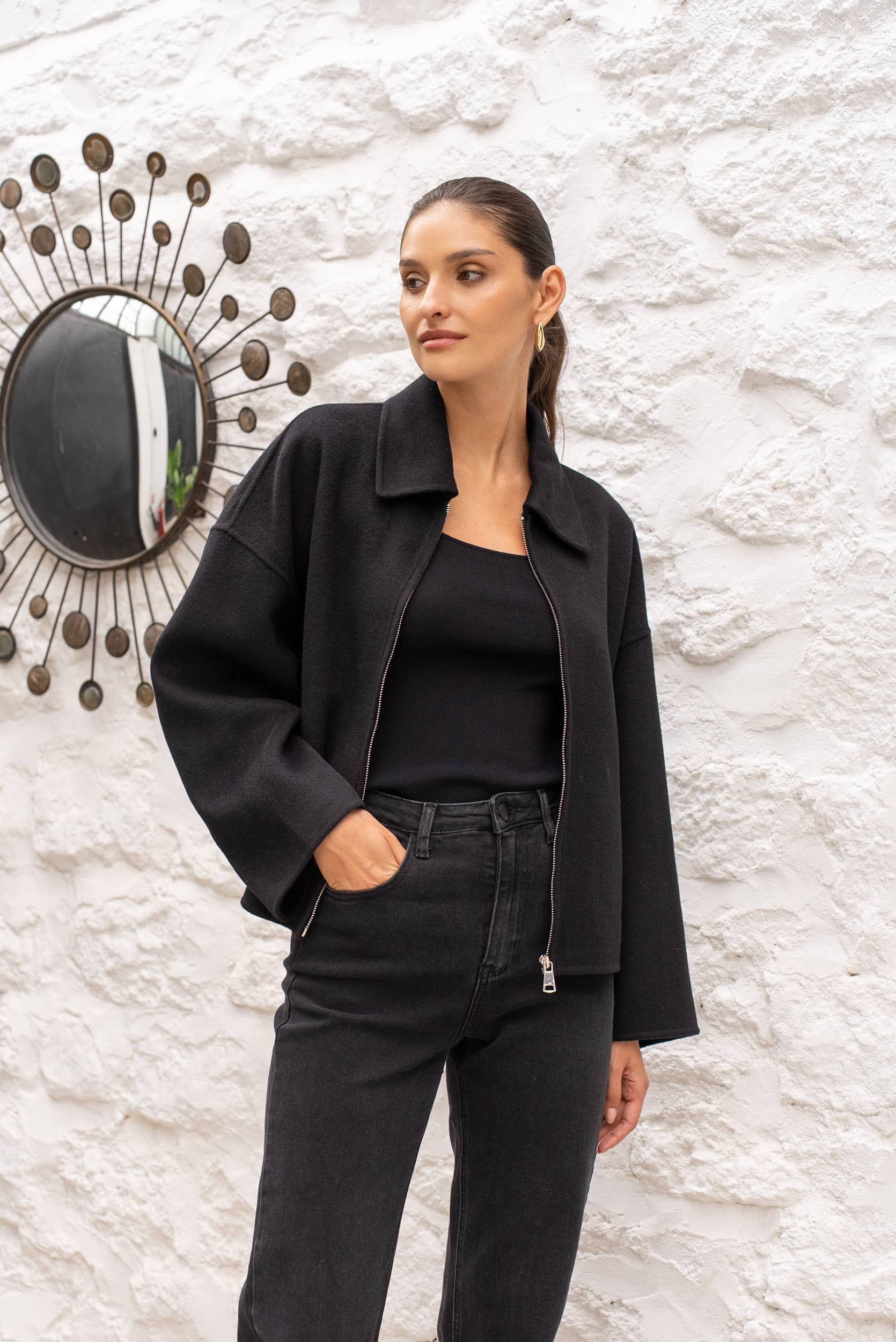 Attentif Paris - Wholesale Coat - Women's - Hand-sewn short coat in blended wool with zip closure18