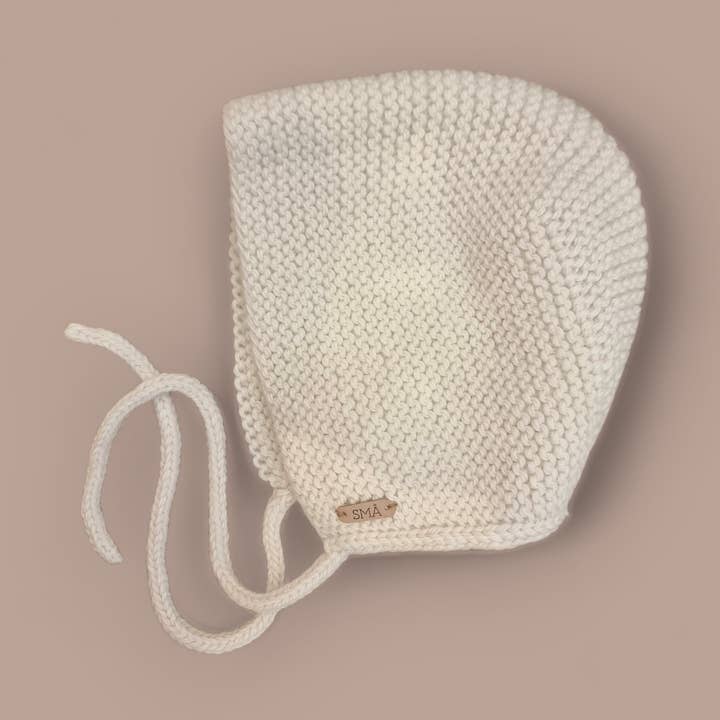 Cappellino Patrimonio Fatto a Mano, Bianco Naturale per la vendita all'ingrosso da parte di SMÅ