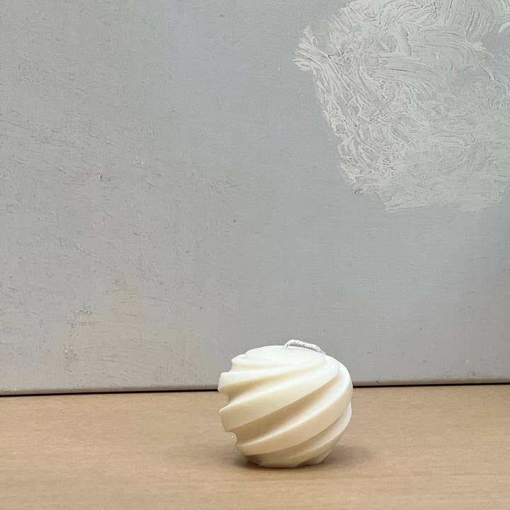 Lou small decorative candle for wholesale by Ticar Design