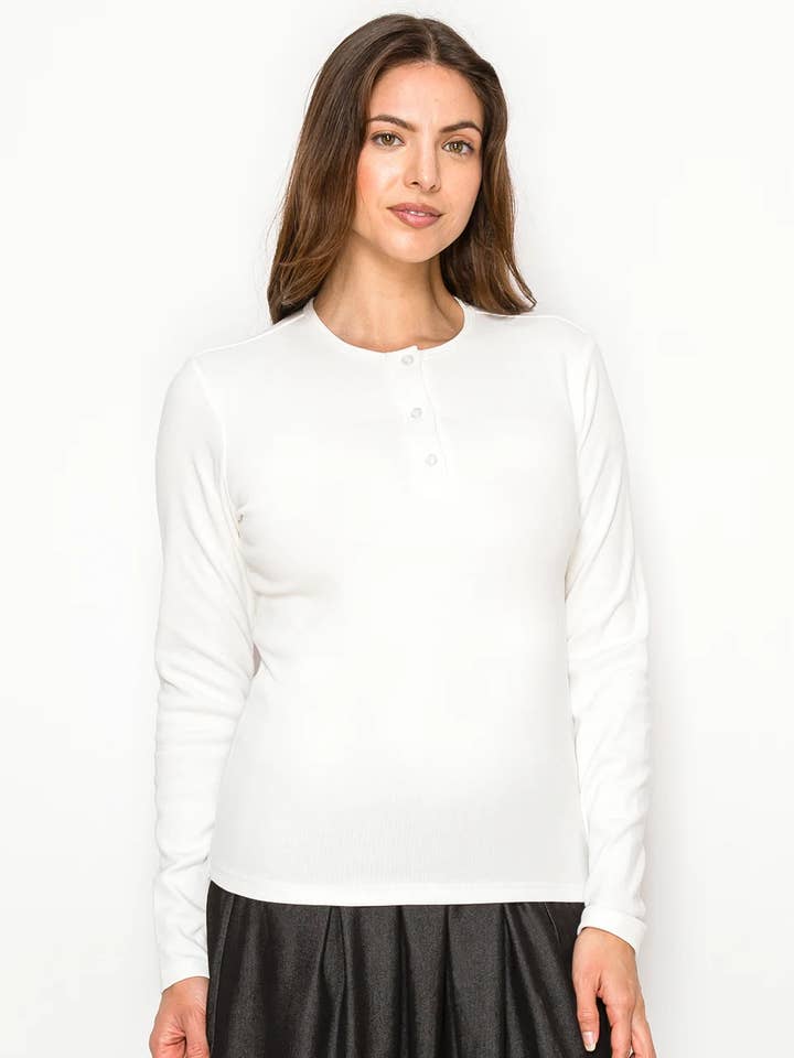 Ribbet hvid langærmet beskeden t-shirt for engroshandel hos Yal New York