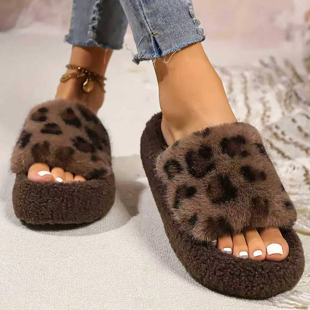Sensibling Corp. - Wholesale Slippers - Women's - 6Pairs - Cozy Leopard Print Faux Fur Indoor Floor Slippers4