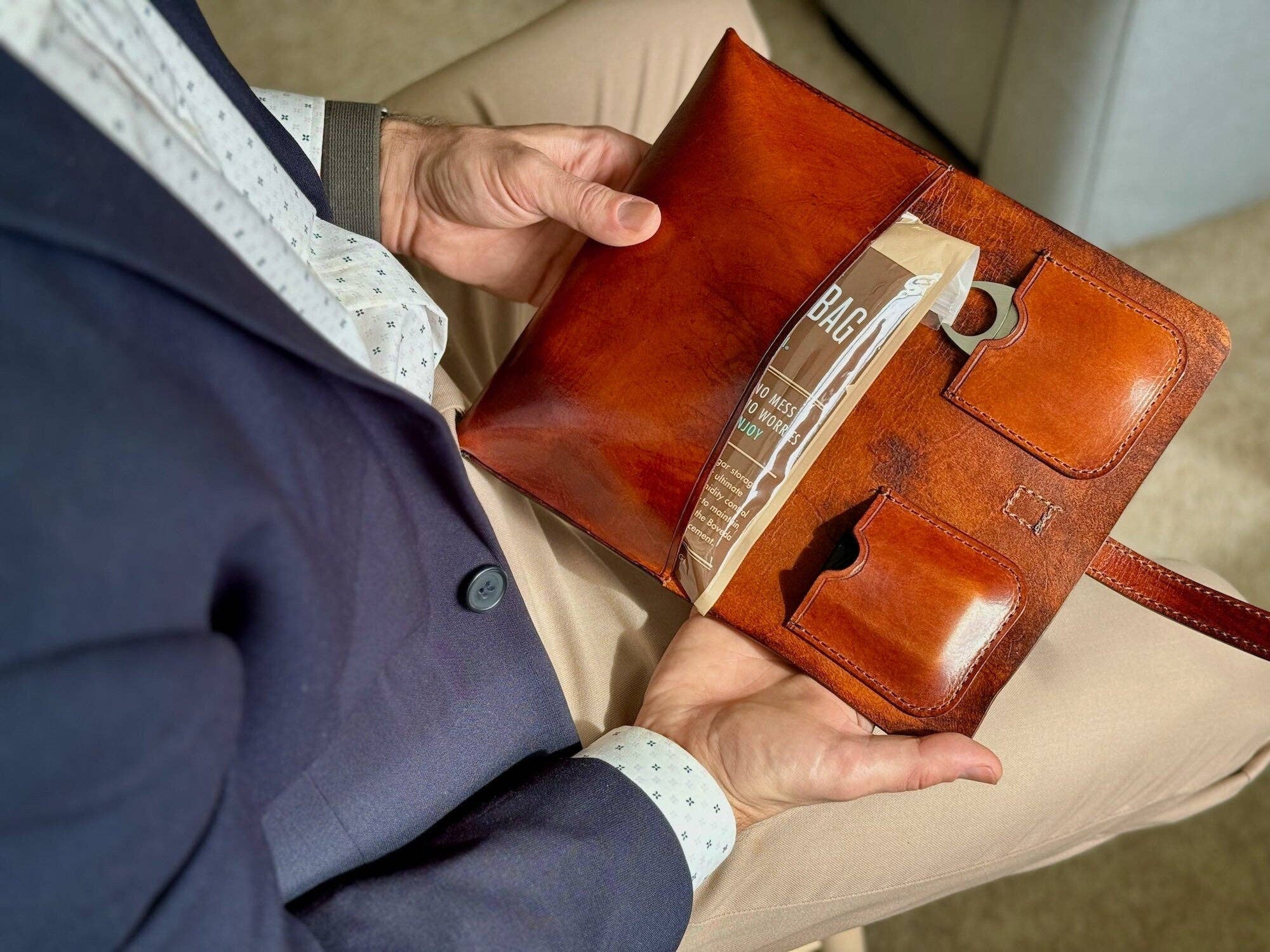 A. M. Aiken - Wholesale Humidor/Cigar Accessory - Hand-Dyed Leather Boveda Cigar Case7