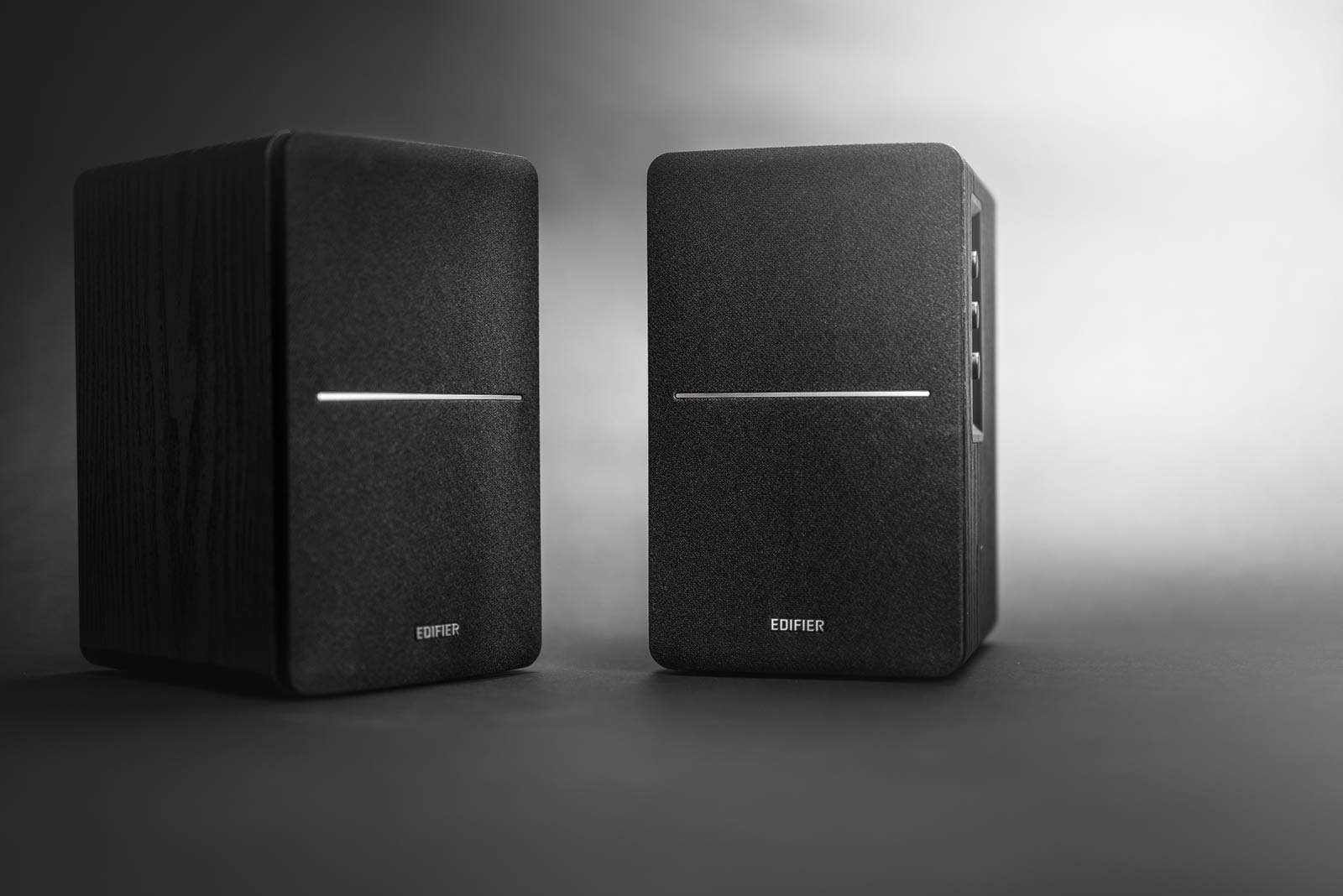 Sixale - Wholesale Speakers - Edifier R1280DB Powered Bluetooth Bookshelf Speakers - Optical Input - Black7