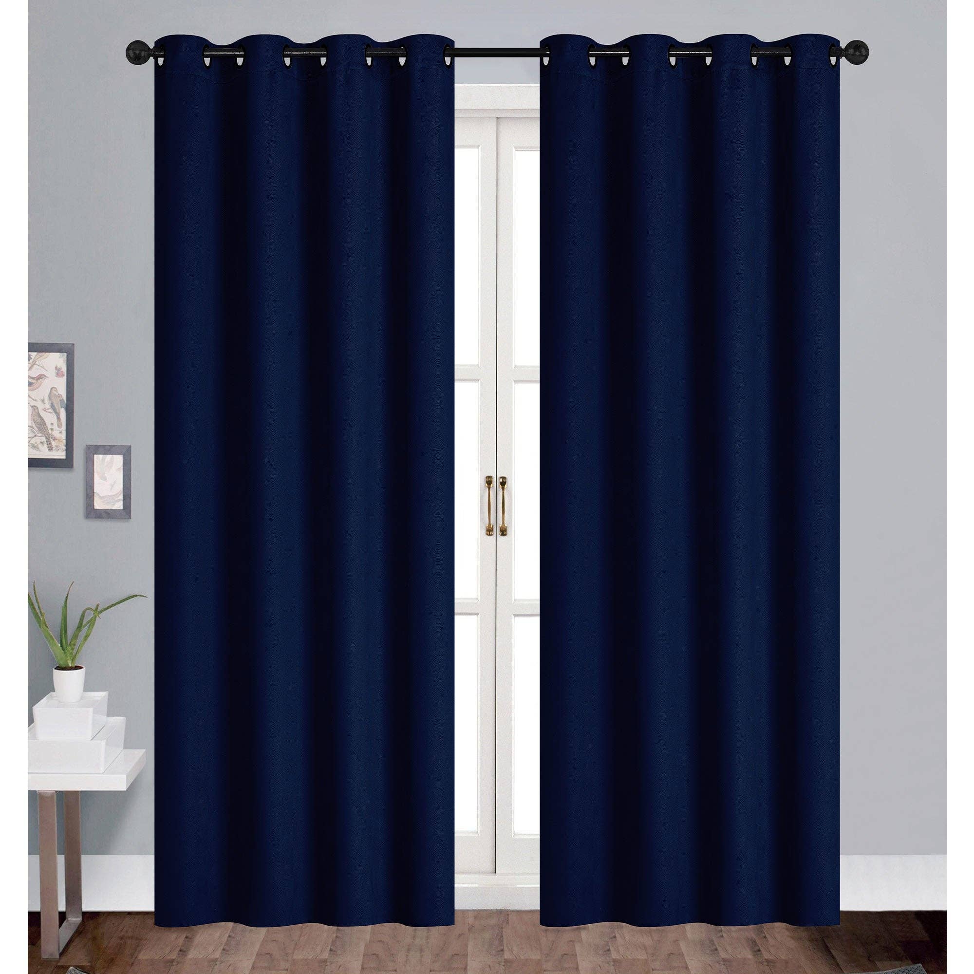 ShopBobbys - Vendita all'ingrosso Tende - Pannello per finestra oscurante con occhielli Jones Embossed Geo, 54x84 pollici4