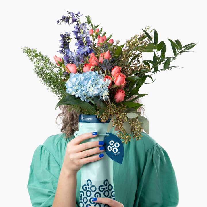 GOGO Flower - Wholesale Vase - LOVE Flower Pouch/Vase (with water and flower food)5
