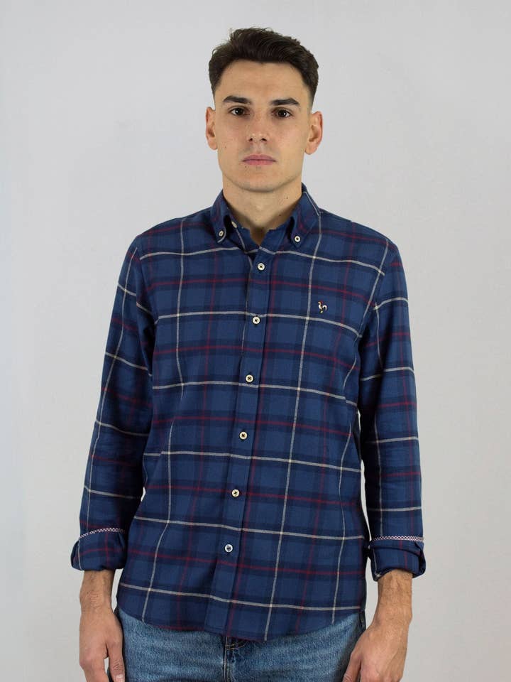 Camicia a quadri blu navy per la vendita all'ingrosso da parte di Patadegayo