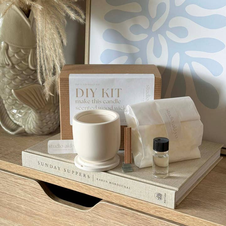 Studio Akiyo - Wholesale DIY Craft Kit - Rose Peony DIY Candle Making Kit Scented Wood Wick Candle