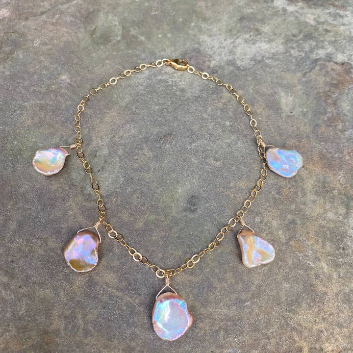 Collier de perles Keshi roses pour la vente par Beshea Beshea