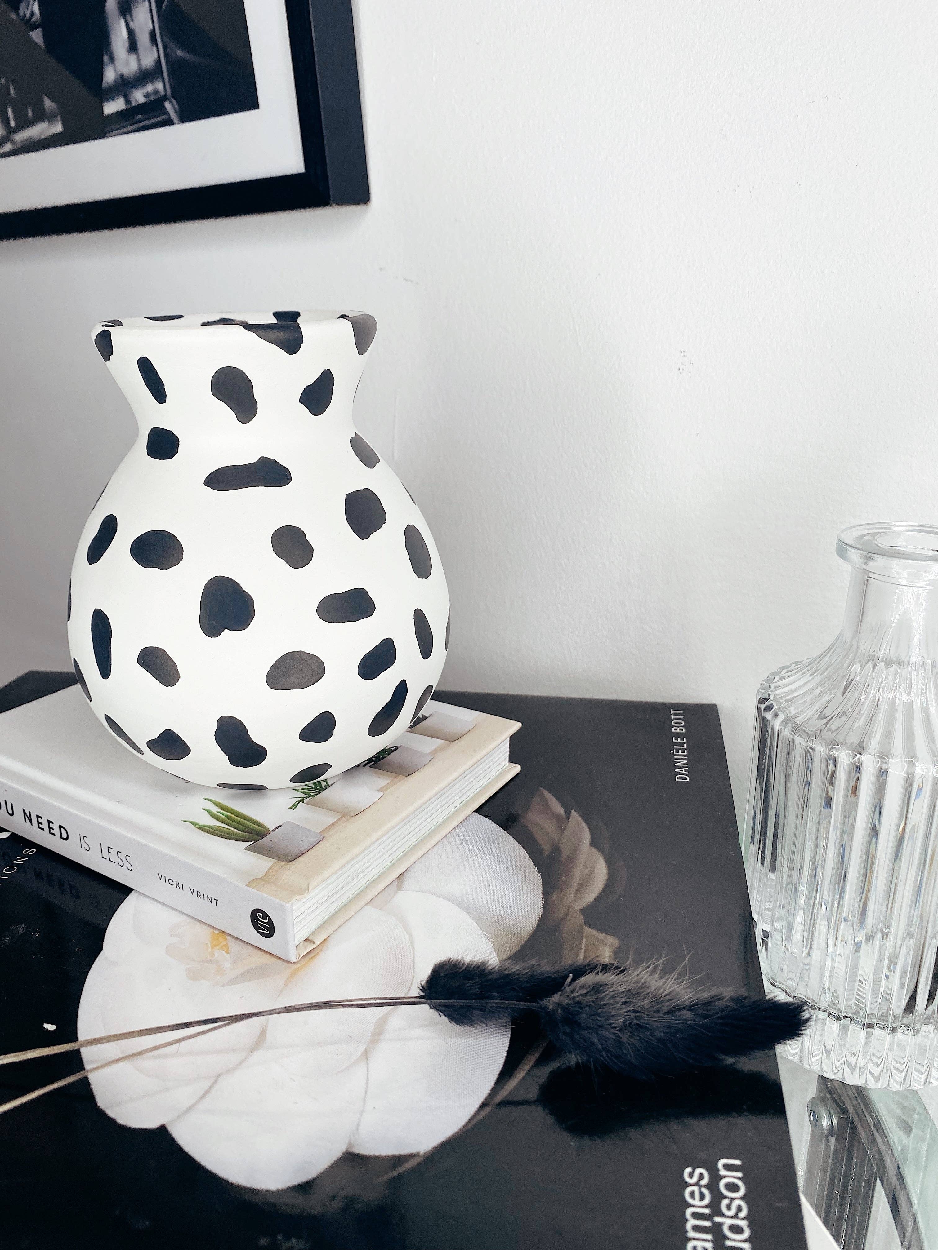 Jasmine Alice Home - Wholesale Vase - Dalmatian Print Vase6