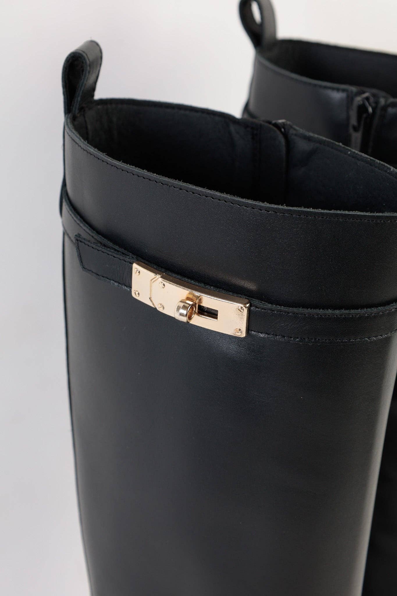 KMB Shoes - Wholesale Boots - Women's - DUBLIN BLACK - Flat Knee Boot1