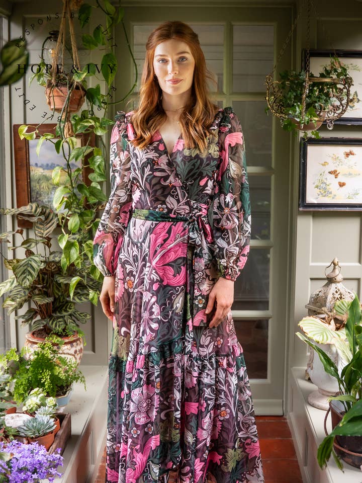 La Rosa Canina - La William Morris Society per la vendita all'ingrosso da parte di Hope And Ivy