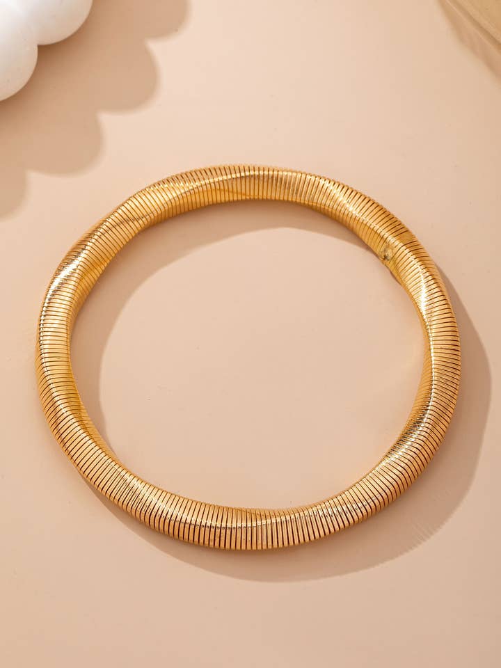 Gold-Tone Flexible Omega Chain Bangle | 80B1688 for wholesale by JOSSLYN by wall to wall