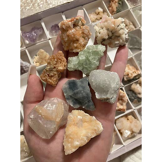 Prettygoods - Wholesale Spiritual Stone/Crystal - Zeolite Specimens: 35 pieces1