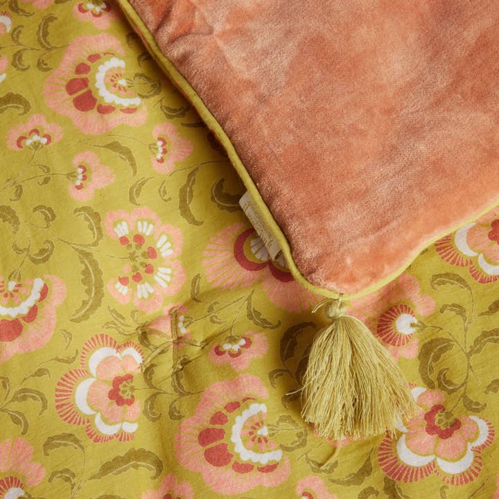 Bonheur du Jour - Wholesale Quilt - Sofa Cover - Ganesh Olive1