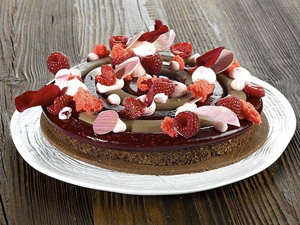 DW91 LLC - Wholesale Chocolate Bar - Carma - Swiss Top Milk Couverture 35% Block 2kg2