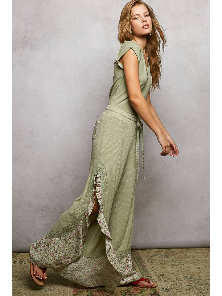 Pol Clothing - Wholesale Pants - Women's - Floral Pattern Ruffle Detail Ribbed Knit Pants17