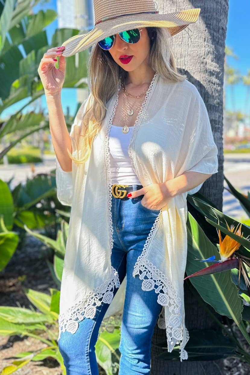 Bege Bege Sólido com Detalhe em Renda com Detalhe em Renda Capa Quimono Frente Aberta para venda a revendedores na Faire2