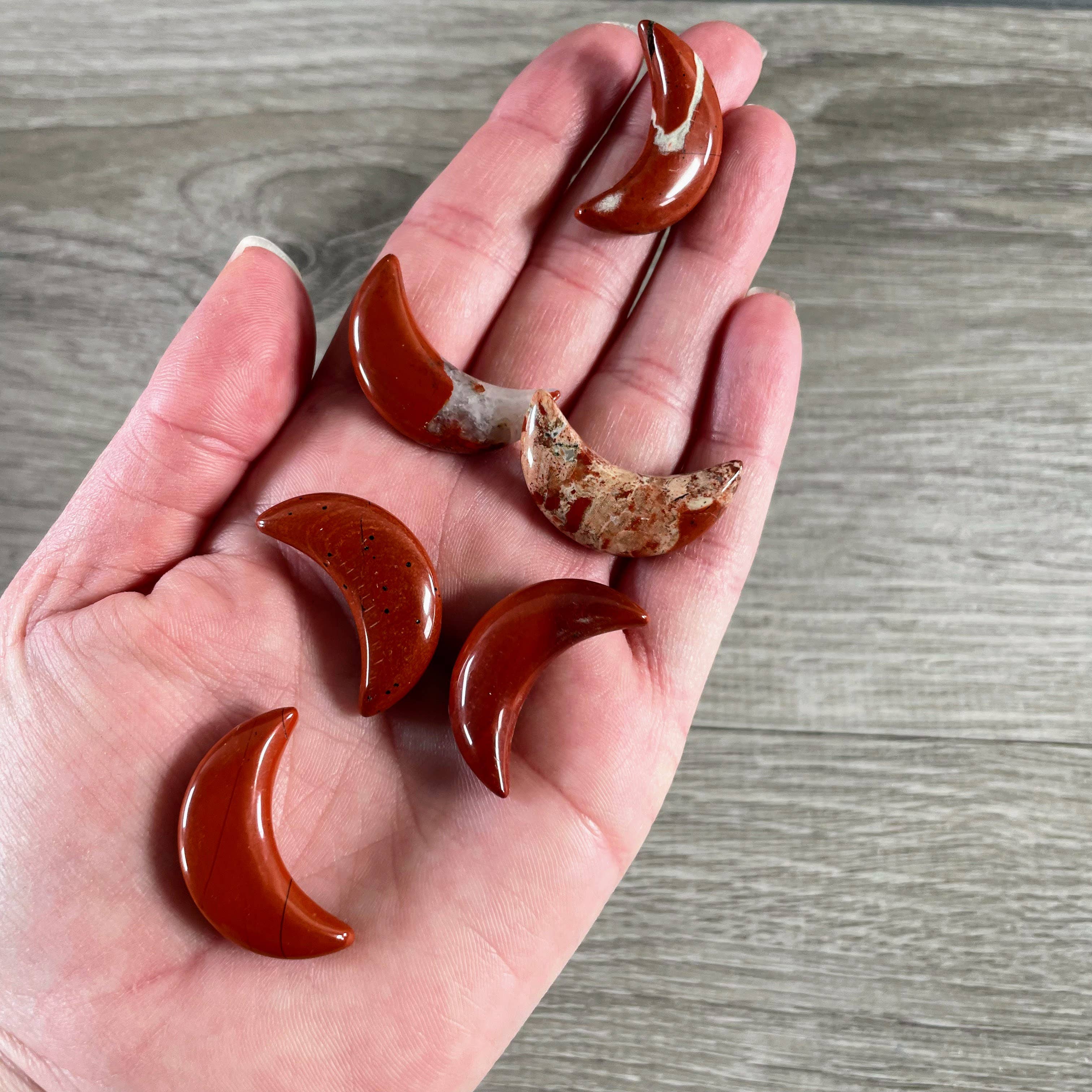 Keystone Crystals – Großhandel Spiritueller Stein/Kristall – Verschiedene Edelsteinmonde – 1-Zoll-Mondsichel-Schnitzereien12