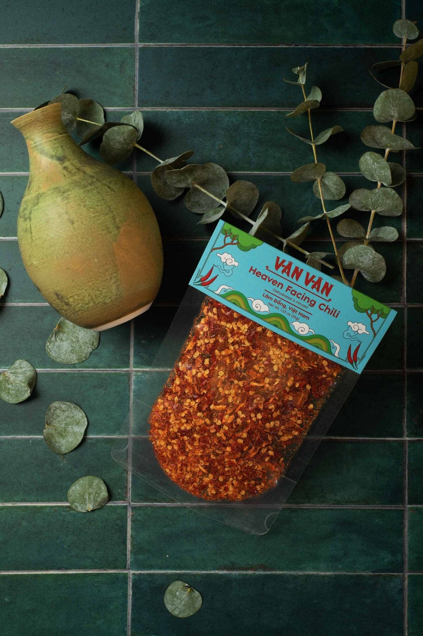 Vân Vân - Wholesale Dried Spice - Heaven Facing Chilies Dried Herb - Single Origin1