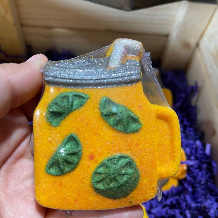 Wicked Suds Bath Co - Wholesale Bath bomb/fizz - Summer Drink bath bomb