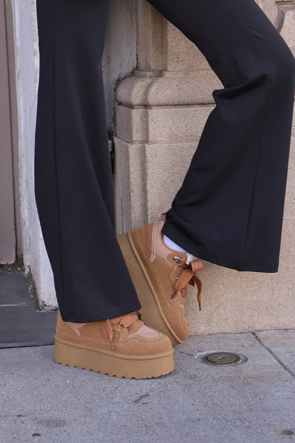 Lemonade Shoes - Wholesale Lifestyle Sneakers - Women's - POPULARITY - Plush Platform Sneaker w/ Thick Laces10