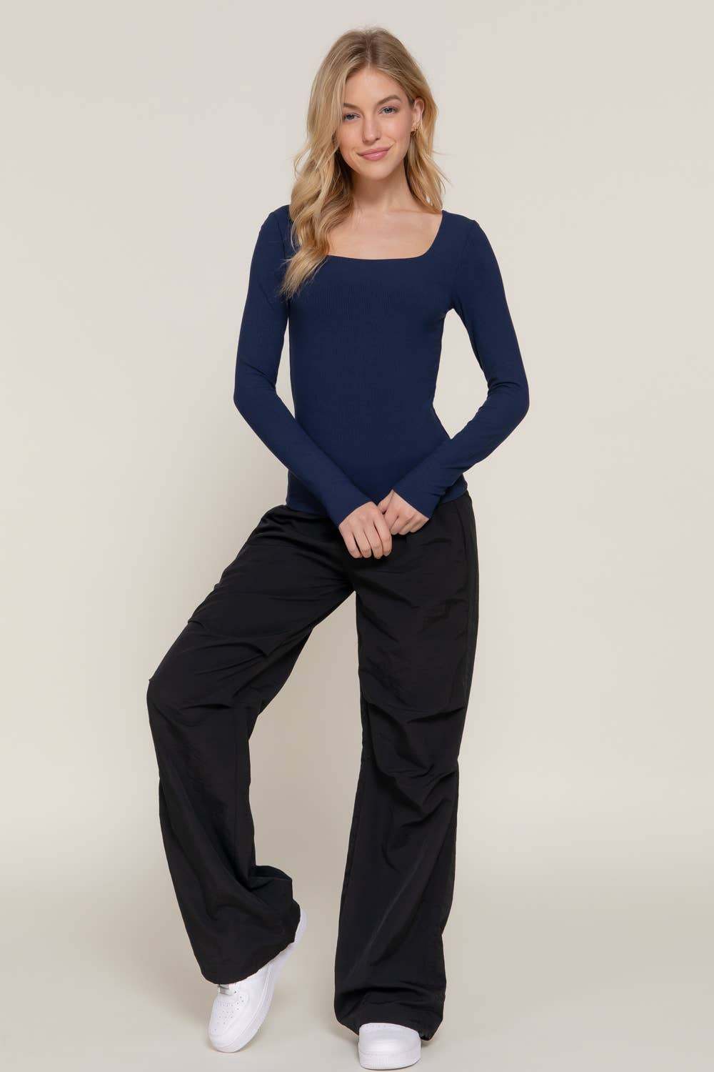 Active Basic | Active USA – Top de malha - Mulher por atacado – Top de malha com nervuras e gola quadrada de manga comprida e gola quadrada27