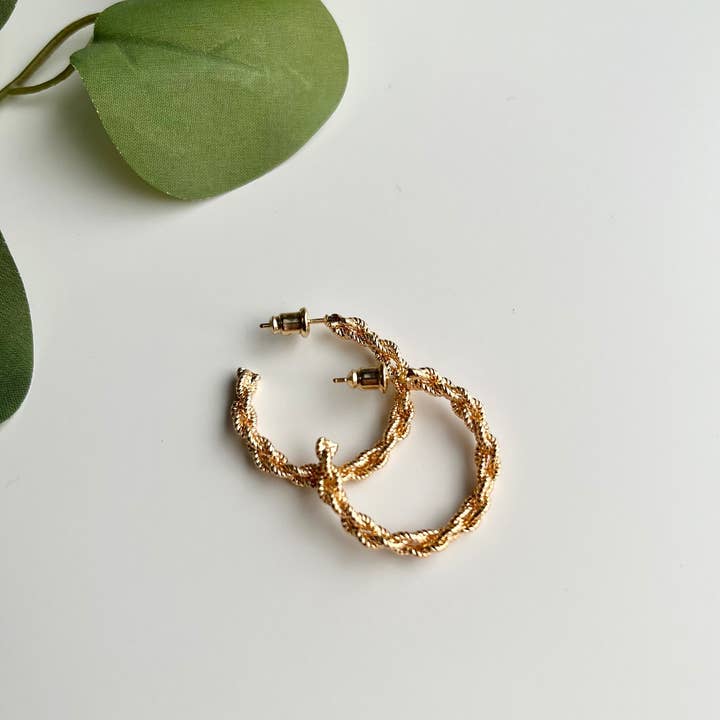 Mountain Marigold Jewelry – wholesale Hoop earrings – Chunky Gold Hoops, Large Gold Hoop Earrings, Hoop Earrings4