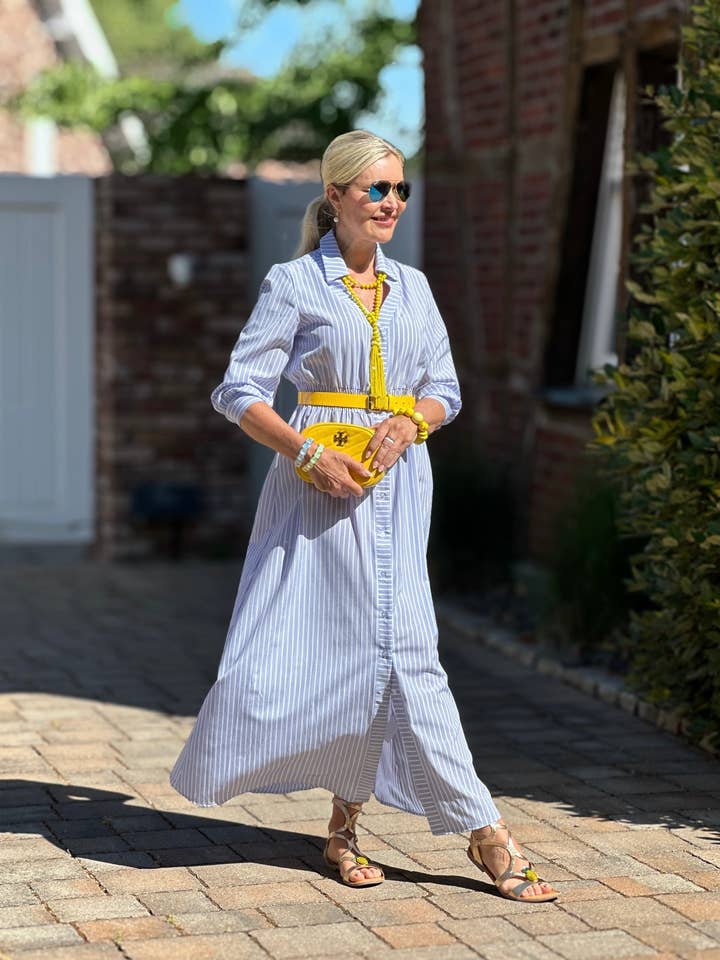 Robe Vlicht pour la vente par V. Milano GmbH